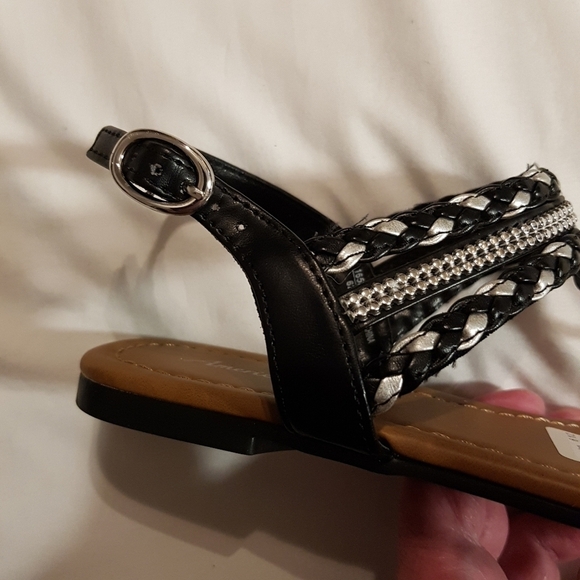 American Eagle by Payless size 6 1/2 womens sandals black with silver straps New - Picture 9 of 9